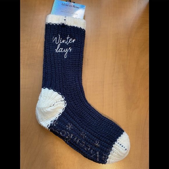 Winter Days Socks - Picture 1 of 2
